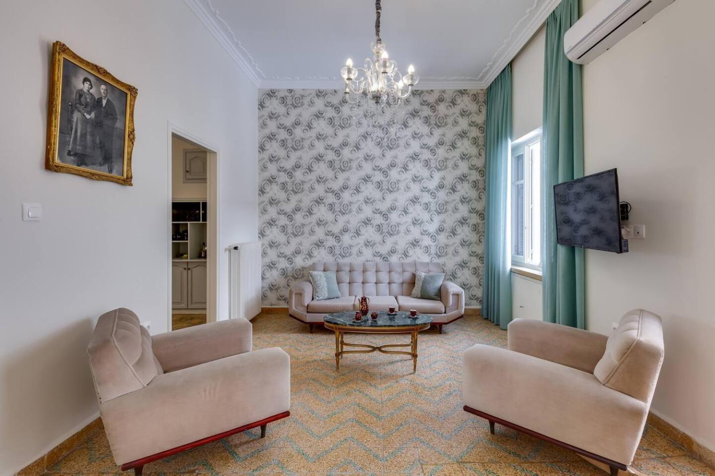 Samouil Apartment Steps From The Beach Chania  Exterior foto